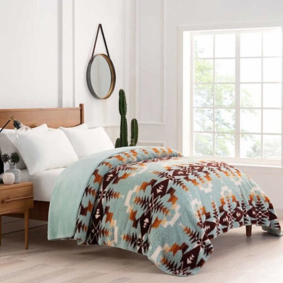 Pendleton Queen Size Sherpa Fleece Blanket Avra Valley Teal Light Blue - Picture 2 of 6